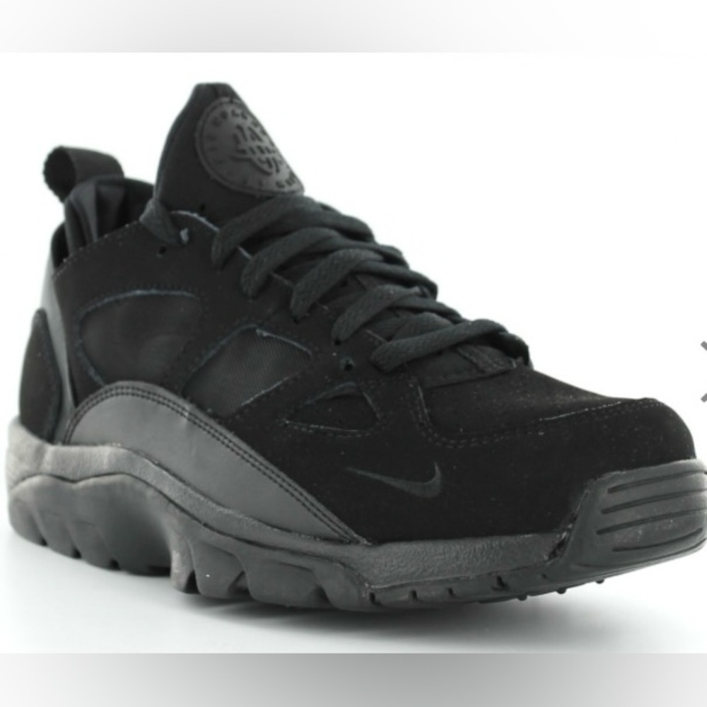 Nike Haurachi Air Trainer Lows Triple Black